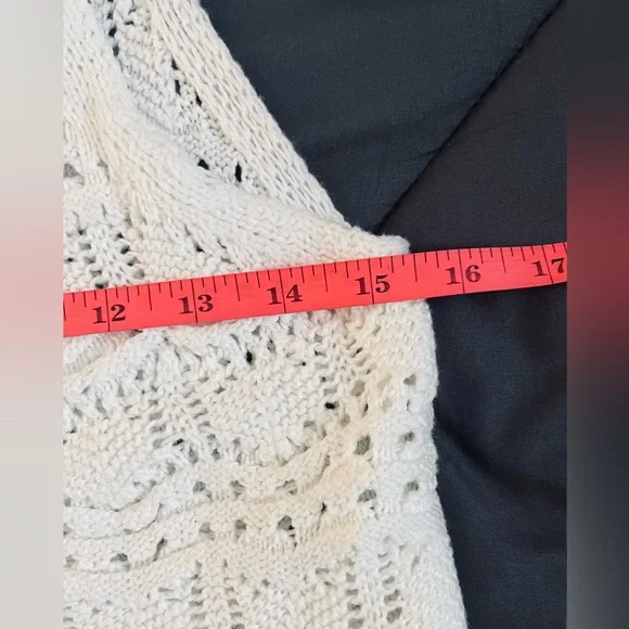 NWT JESSICA SIMPSON White Hollowed Knit V-Neck Drawstring Vest. Size: Small - Picture 6 of 8